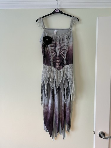Spooky corpse bride halloween - corpse,