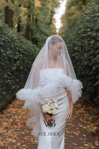 Ruffle edge wedding veil - , in