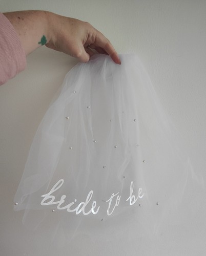 Bride veil with pearl - be,