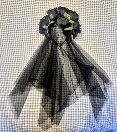 Halloween zombie corpse - halloween,