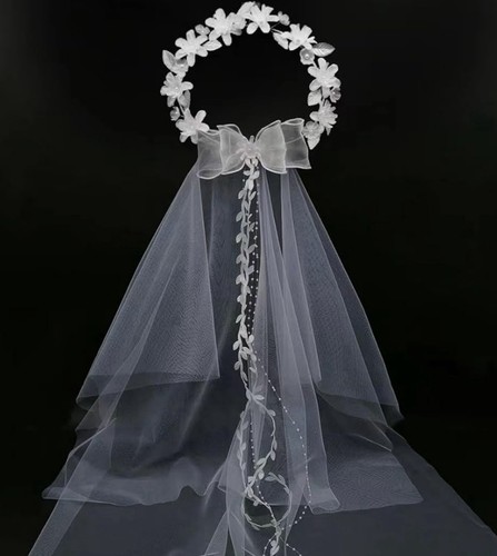 Bride veil with floral - to, be