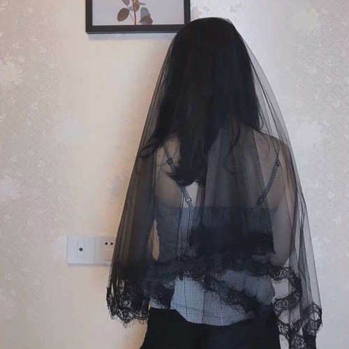 Durable black bride - durable, veil